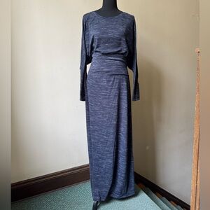 Max Studio Two Piece knit Jersey Maxi Skirt Batwing Top Navy Blue and Cream